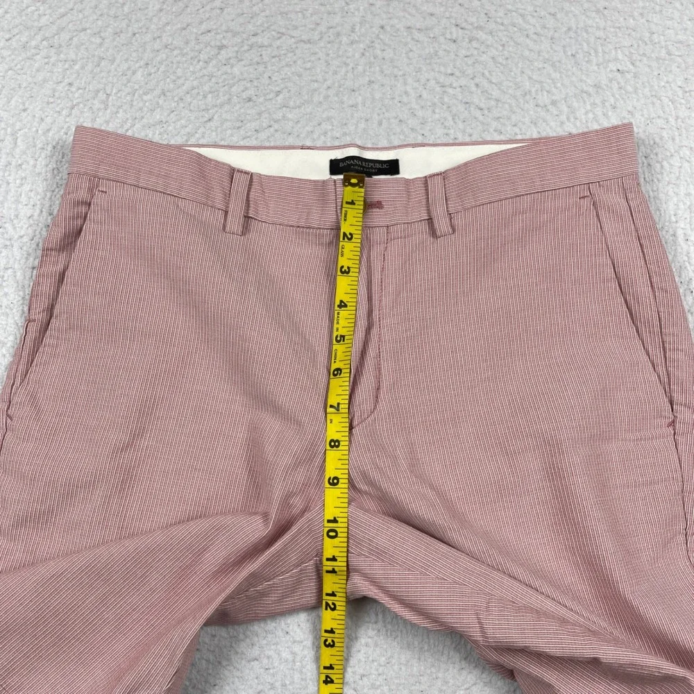 Banana Republic Aiden Shorts Mens 32 Red White Striped Chorded Cotton Slim Fit‎